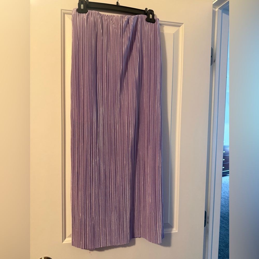 FORE Elegant Purple Pleated Skirt LARGE